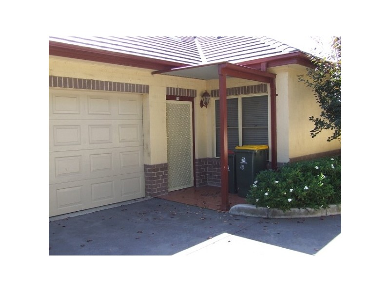 Unit 10 3-5 Colden Street, Picton NSW 2571