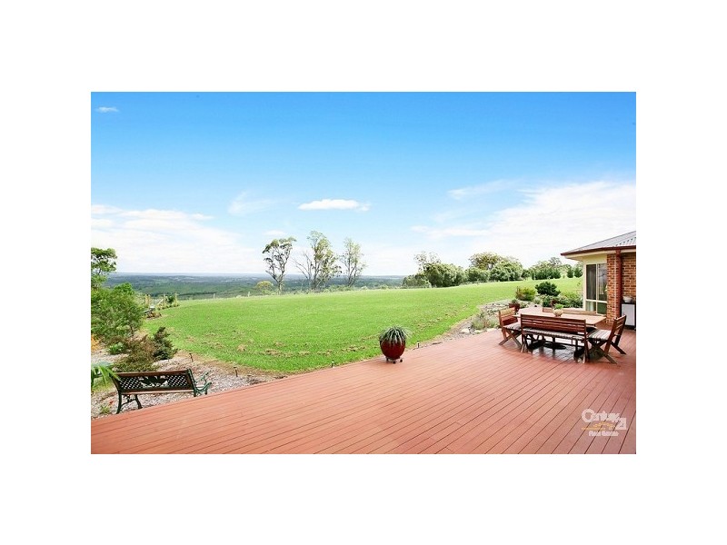 4 Robert place, Razorback NSW 2571