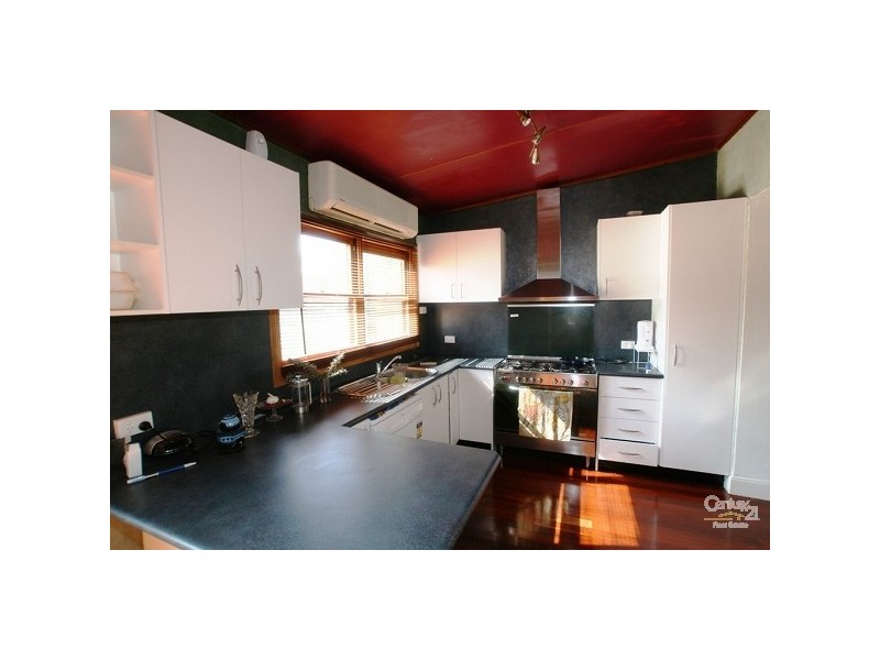 2 Kevin Place, Thirlmere NSW 2572