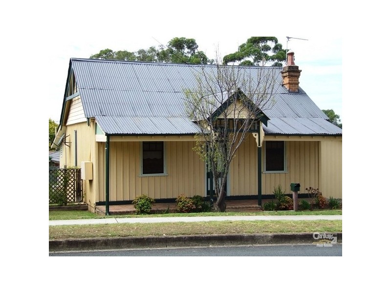 391 Thirlmere Way, Thirlmere NSW 2572