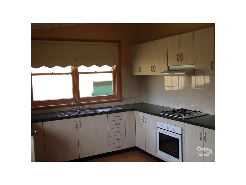391 Thirlmere Way, Thirlmere NSW 2572