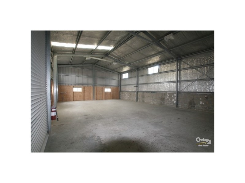 1/3 Redbank Place, Bridge Street, Picton NSW 2571