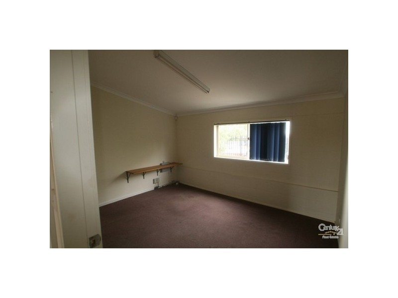 1/3 Redbank Place, Bridge Street, Picton NSW 2571