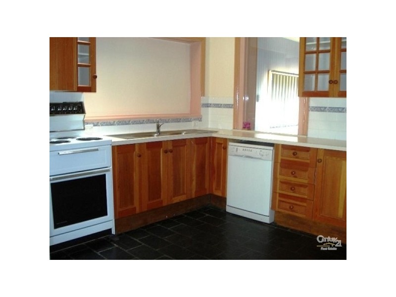 39 Lumsdaine Street, Picton NSW 2571