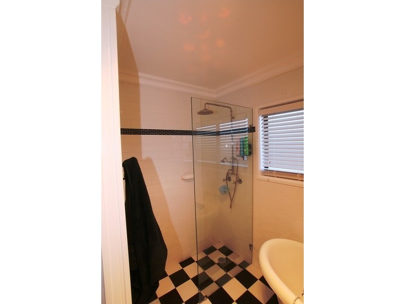 20 Picton Avenue, Picton NSW 2571