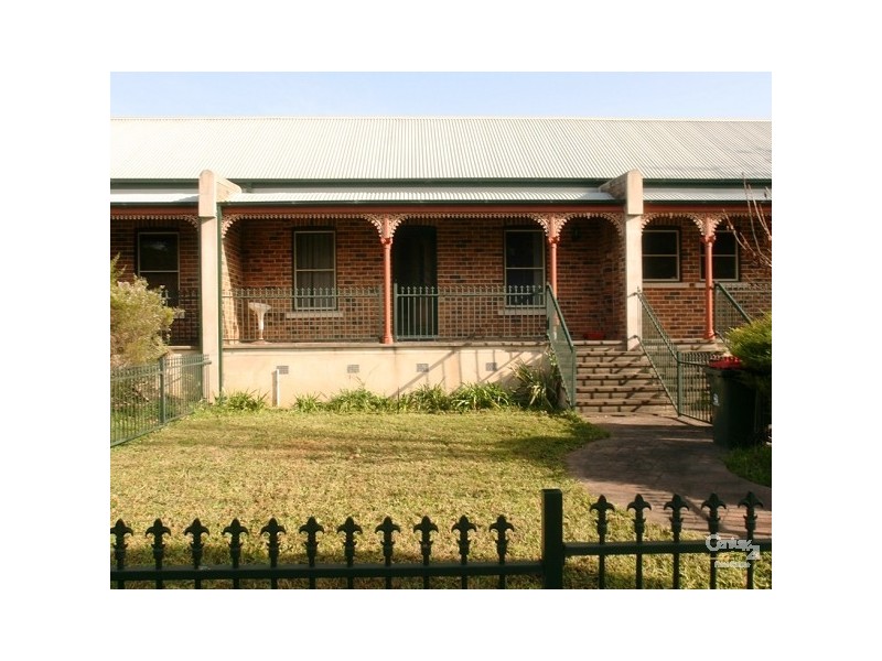 3/141 Menangle Street, Picton NSW 2571