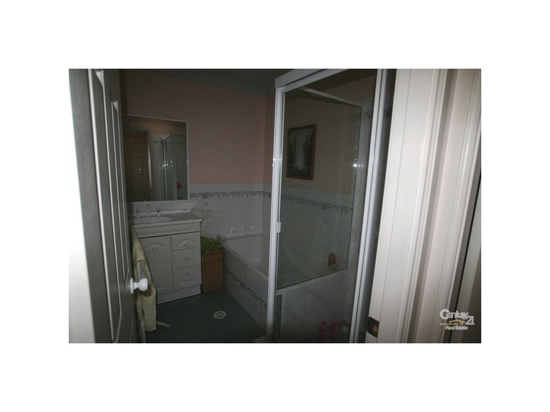 3/141 Menangle Street, Picton NSW 2571