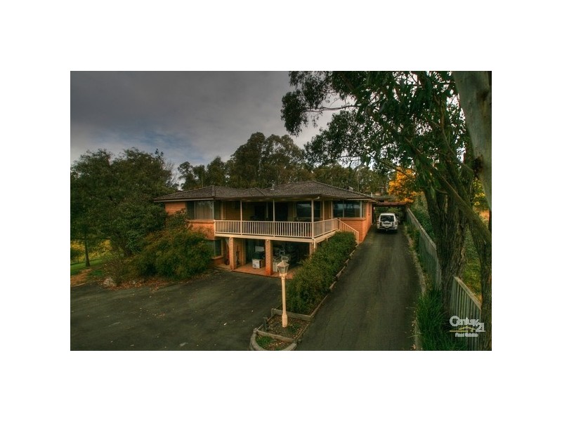 10 Myrtle Creek Avenue, Tahmoor NSW 2573