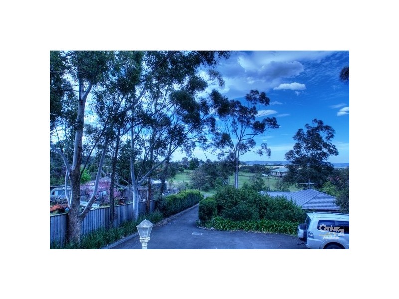 10 Myrtle Creek Avenue, Tahmoor NSW 2573