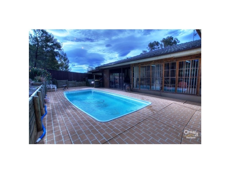 10 Myrtle Creek Avenue, Tahmoor NSW 2573