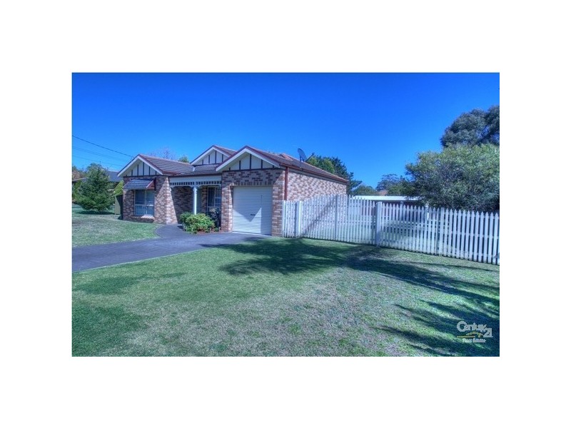 14 Winparra Close, Tahmoor NSW 2573
