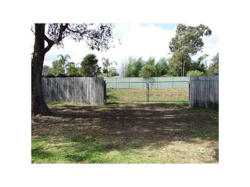 24 North Street, Thirlmere NSW 2572