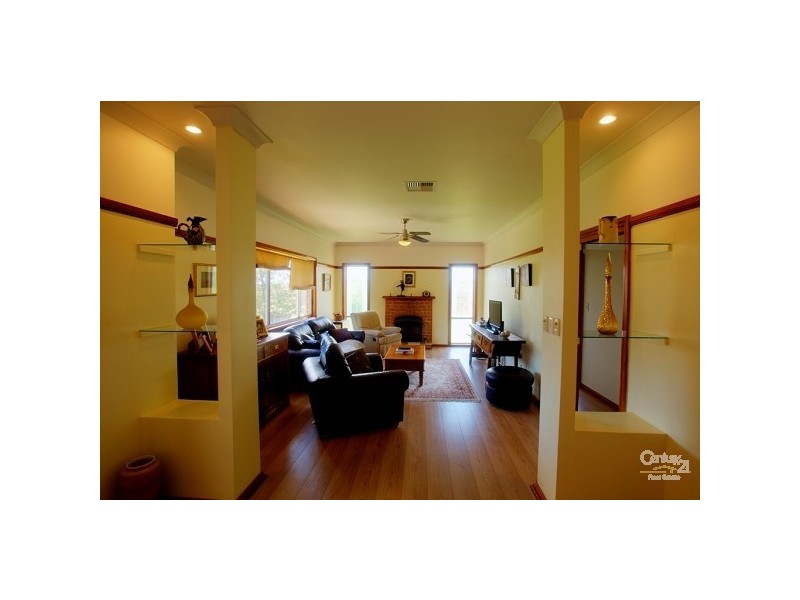 60 Kendall Street, Thirlmere NSW 2572