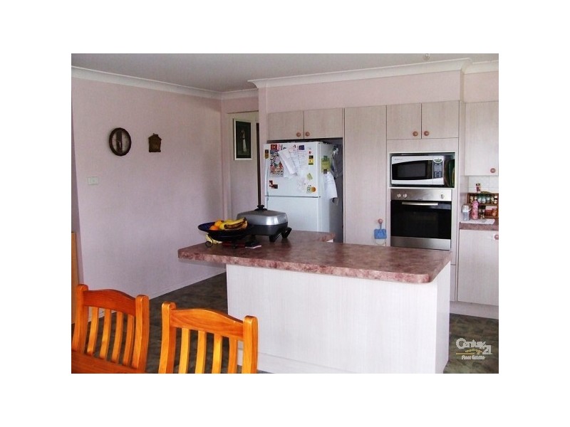 7 Bradbury Street, Tahmoor NSW 2573