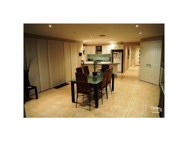 6 Hereford Way, Picton NSW 2571