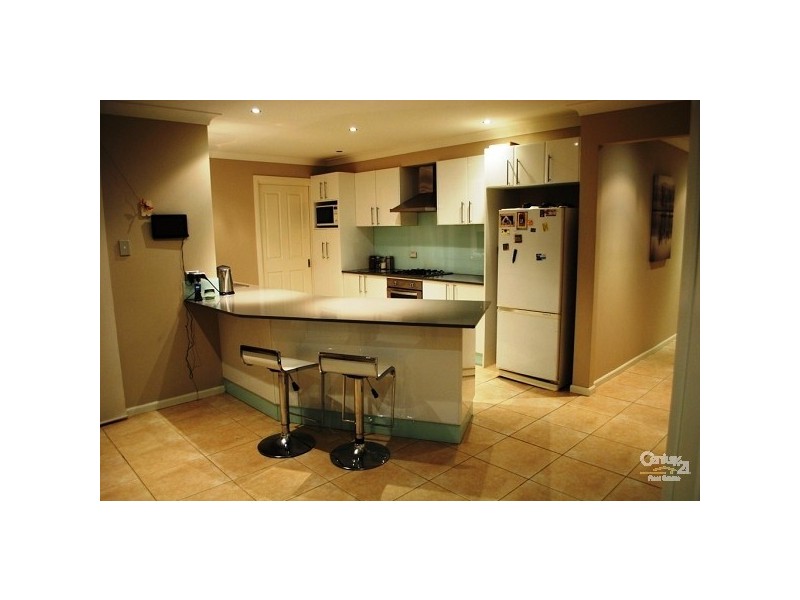 6 Hereford Way, Picton NSW 2571