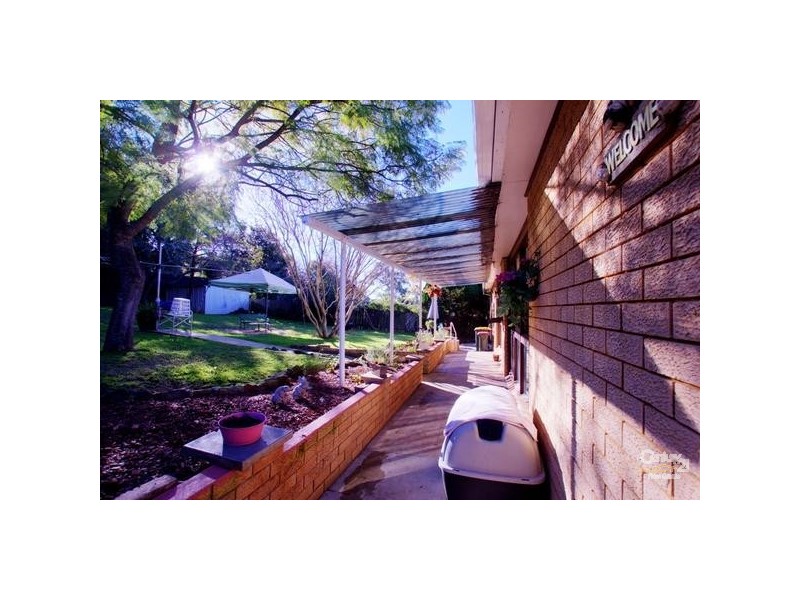 11 Heathcote Street, Picton NSW 2571