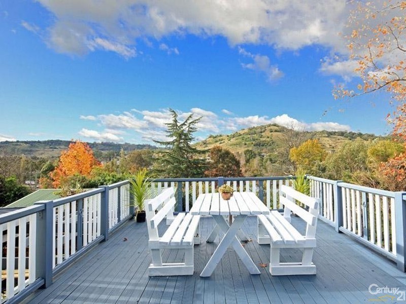 16 Picton Avenue, Picton NSW 2571