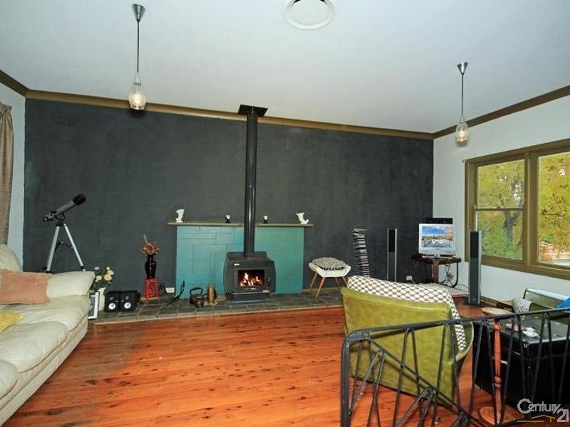 16 Picton Avenue, Picton NSW 2571