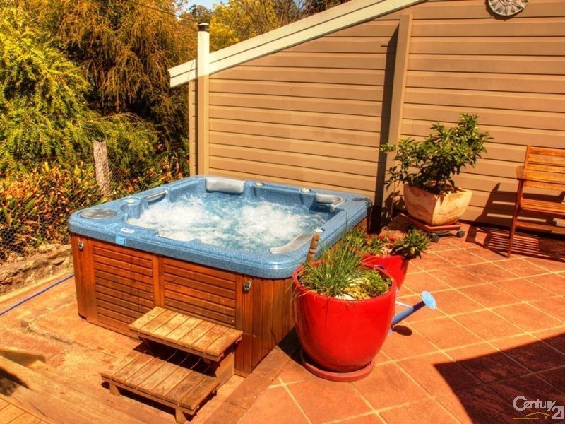 3 Campbell Street, Picton NSW 2571