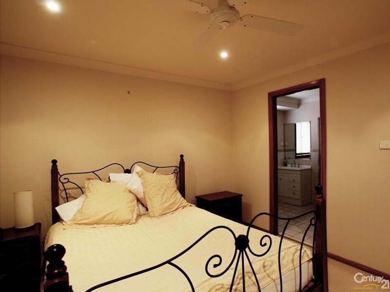 18 Hereford Way, Picton NSW 2571