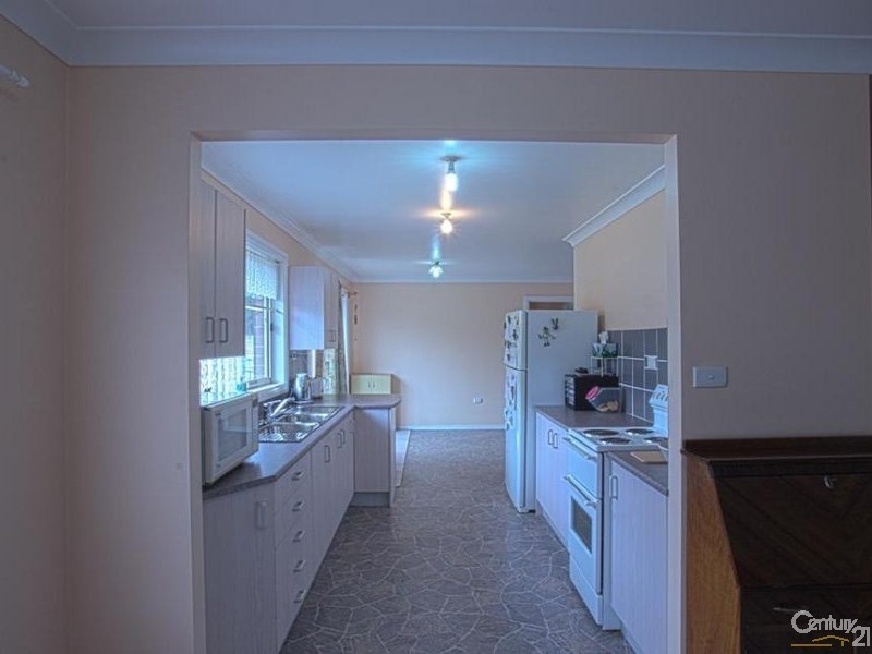 12 Links Ave, Yerrinbool NSW 2575