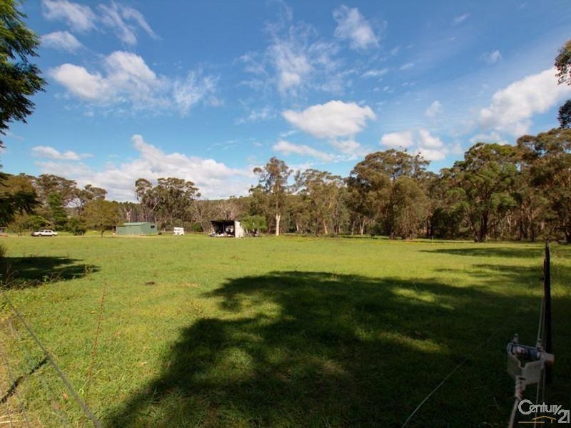 105 Estonian Road, Thirlmere NSW 2572