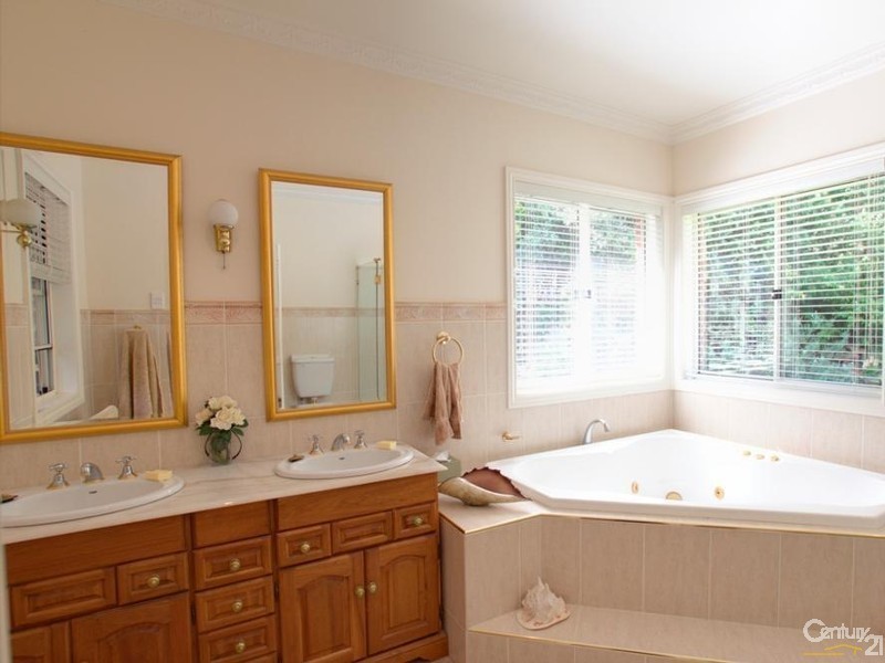 105 Estonian Road, Thirlmere NSW 2572