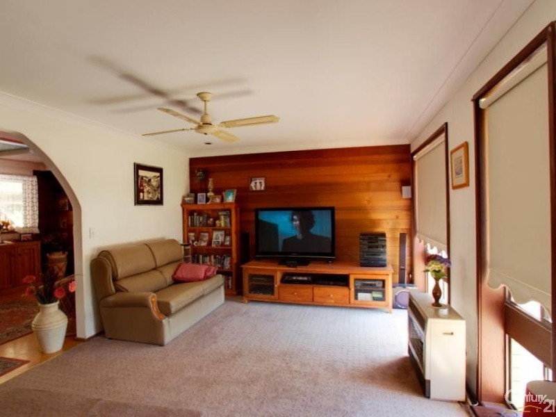 14 Heathcote Street, Picton NSW 2571