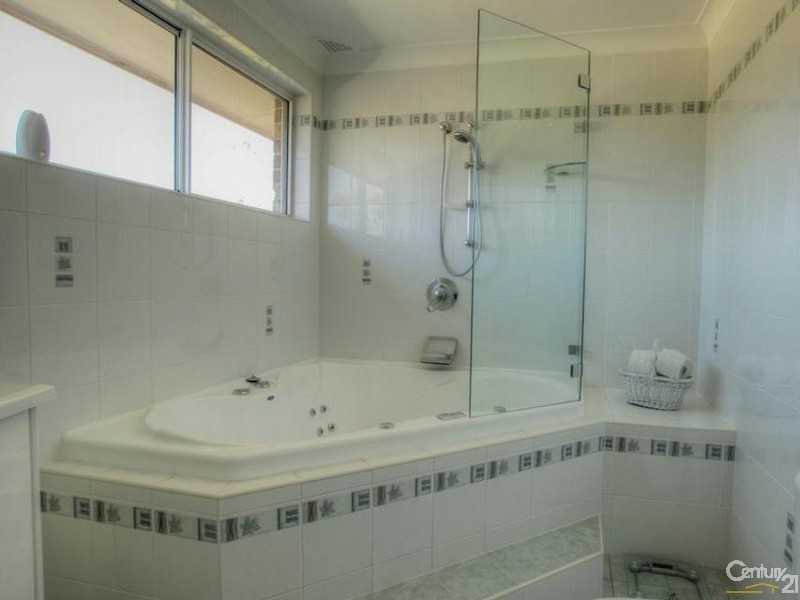 35 Kent road, Picton NSW 2571