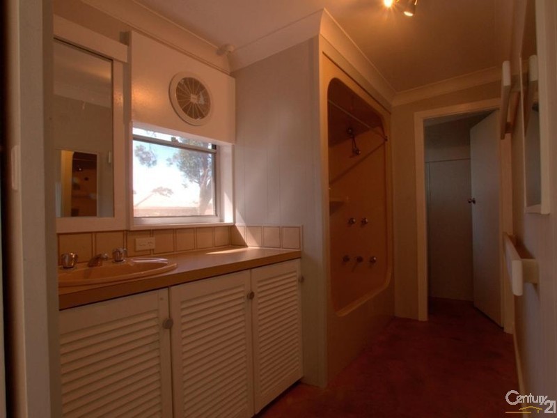 37 Bronzewing Street, Tahmoor NSW 2573