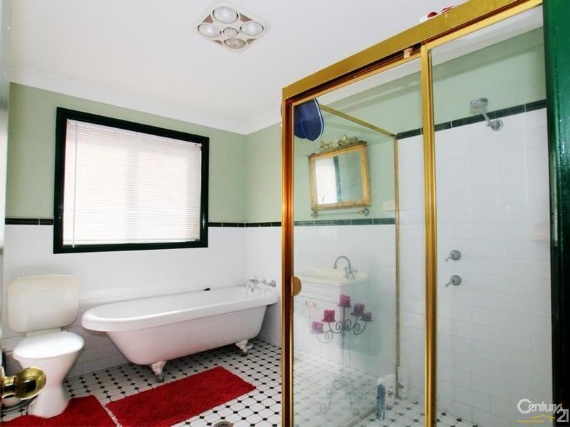 29 Carlton Road, Thirlmere NSW 2572