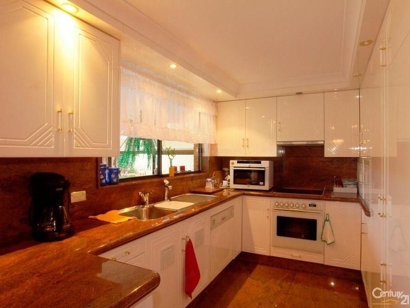 11 Patterson Street, Tahmoor NSW 2573