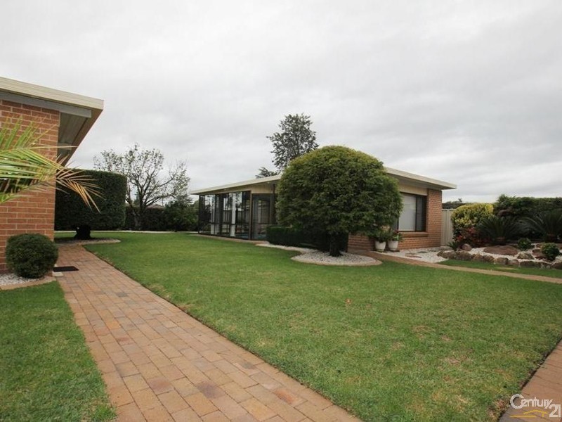 11 Patterson Street, Tahmoor NSW 2573