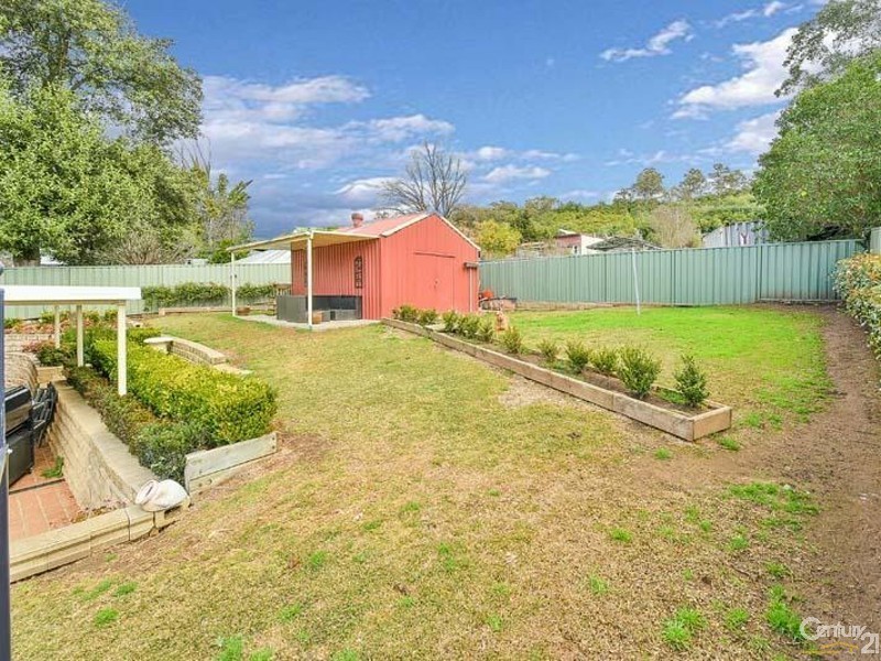 53 Lumsdaine Street, Picton NSW 2571