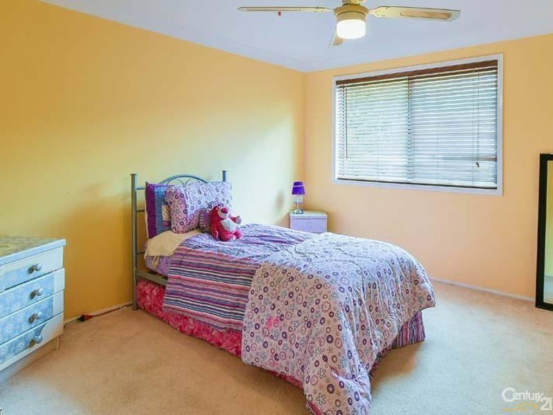 53 Lumsdaine Street, Picton NSW 2571