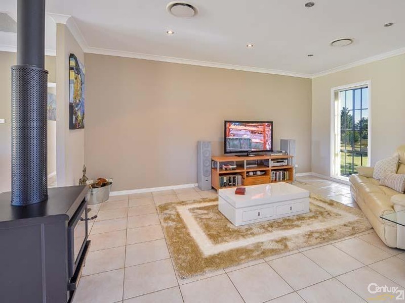 9/690 Montpelier Drive, The Oaks NSW 2570