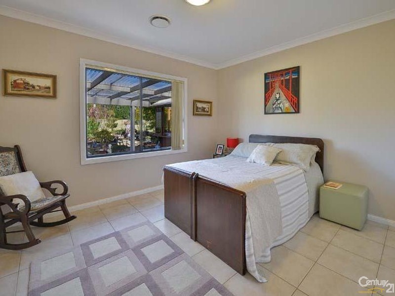 9/690 Montpelier Drive, The Oaks NSW 2570