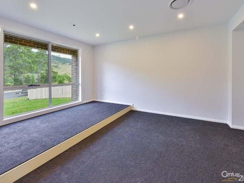 38 Hereford Way, Picton NSW 2571