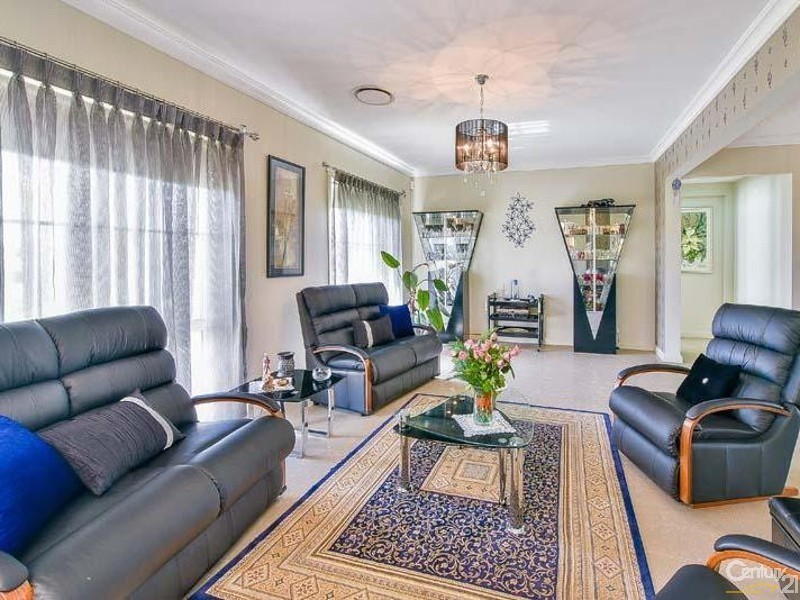 31 Stargard Crescent, Picton NSW 2571