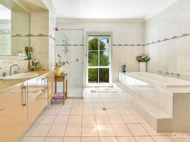 31 Stargard Crescent, Picton NSW 2571