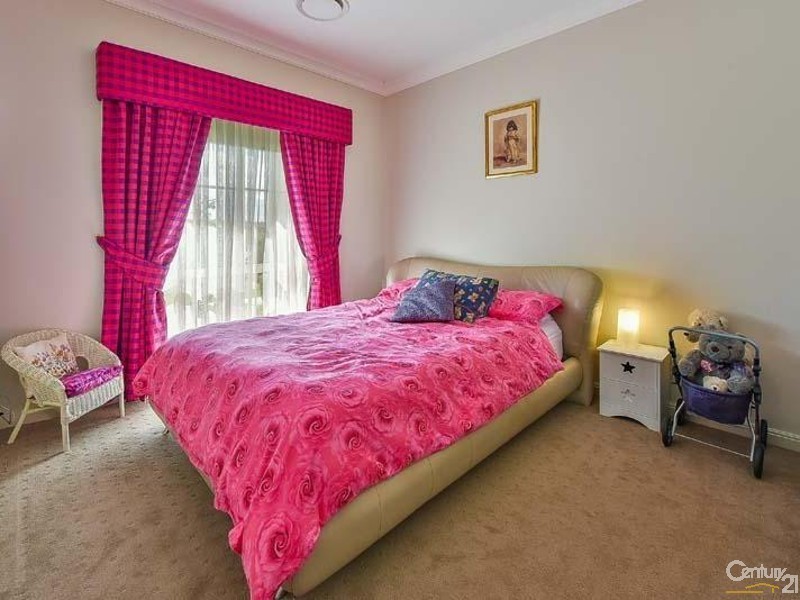 31 Stargard Crescent, Picton NSW 2571