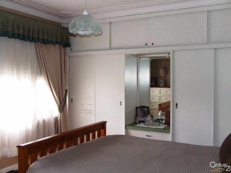 55 Lumsdaine Street, Picton NSW 2571