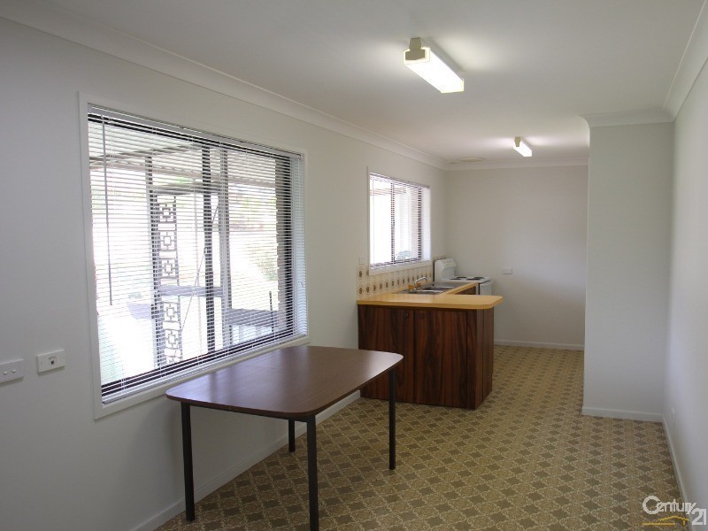 16 Middleton Place, Picton NSW 2571