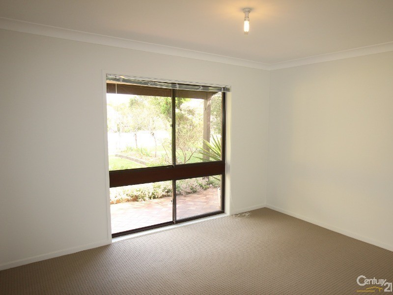 16 Middleton Place, Picton NSW 2571