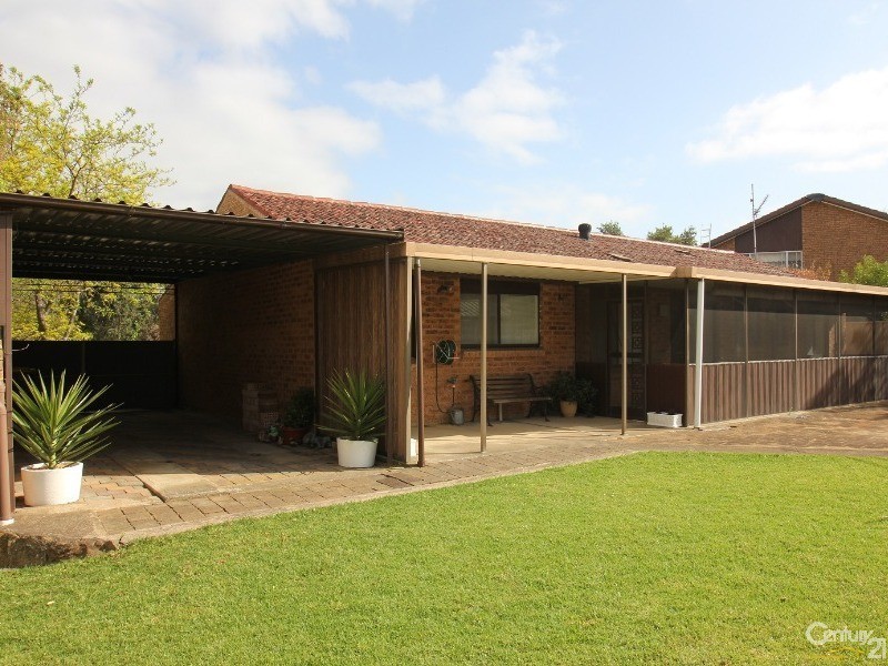 16 Middleton Place, Picton NSW 2571