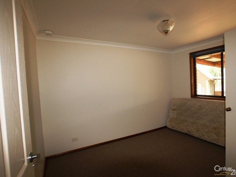 17 Stuart Place, Tahmoor NSW 2573