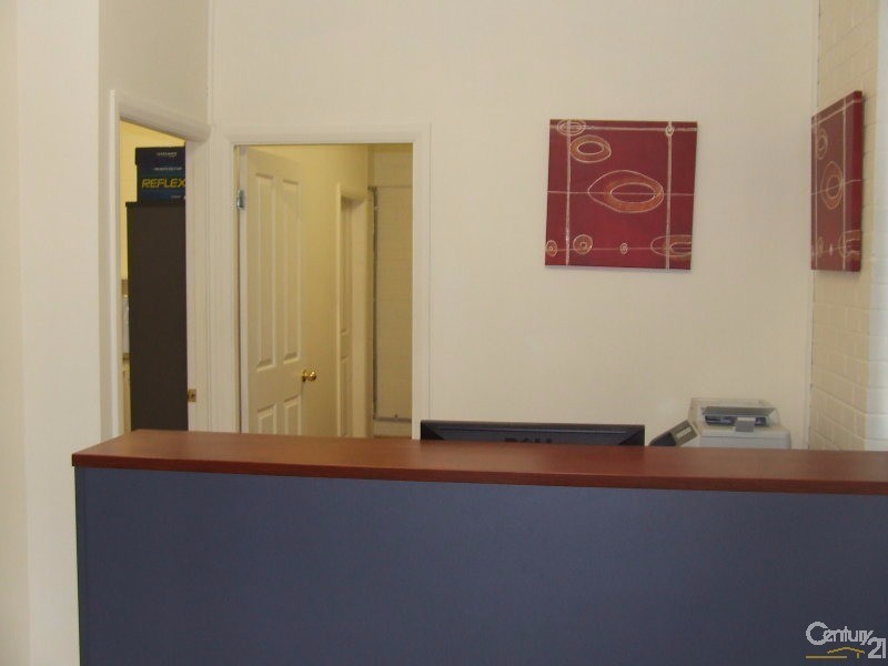 2/4 Margaret Street, Picton NSW 2571