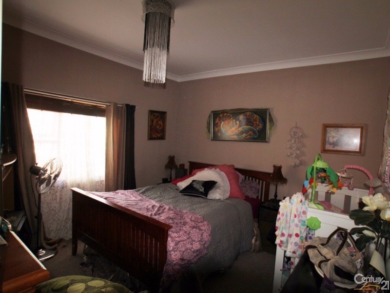 83 York Street, Tahmoor NSW 2573