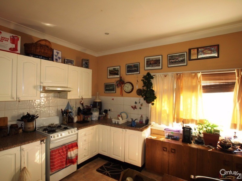 83 York Street, Tahmoor NSW 2573